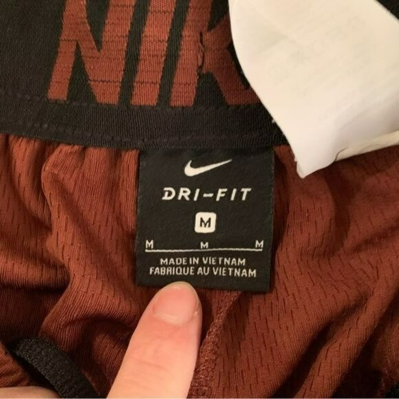 Nike Dri-FIT Mens Size Medium Red Athletic Shorts With Graphic Swoosh Logo - Picture 5 of 10